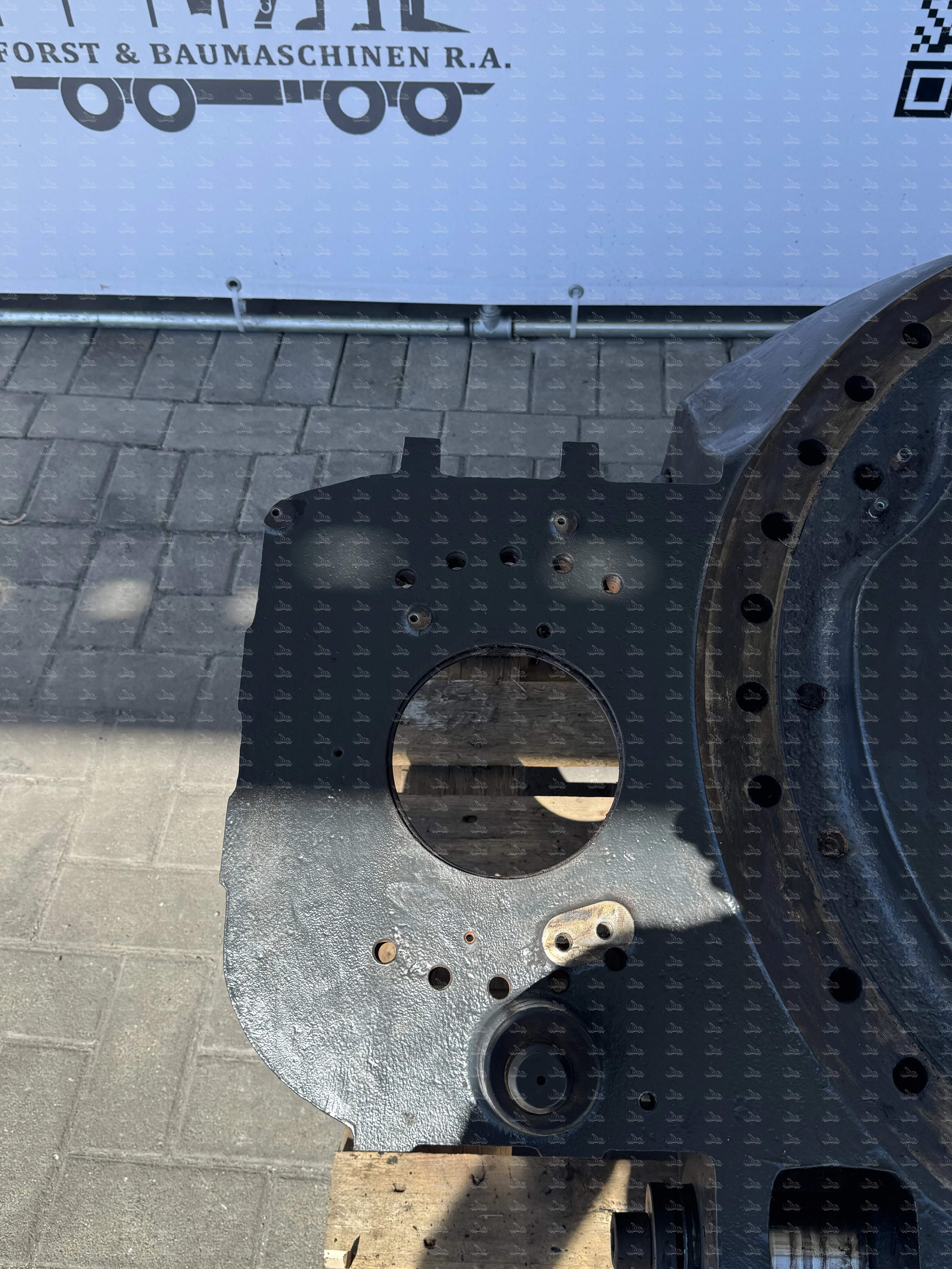 Lower Crane Plate for Ponsse Scorpion King
