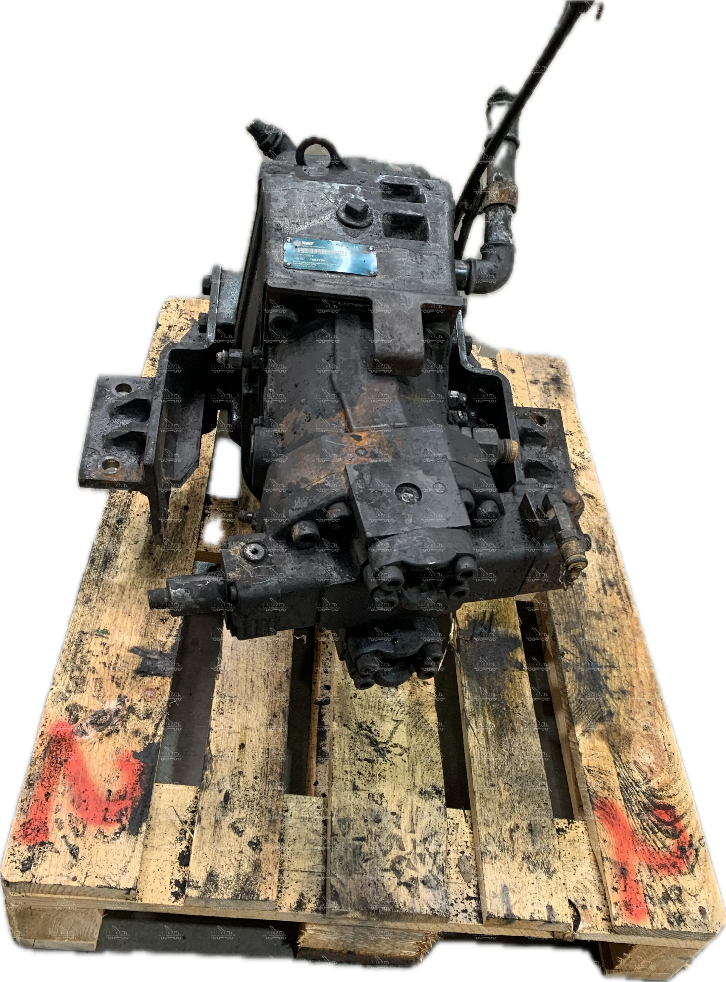 John Deere 1110E гидравлический мотор F075292, раздаточная коробка F687724