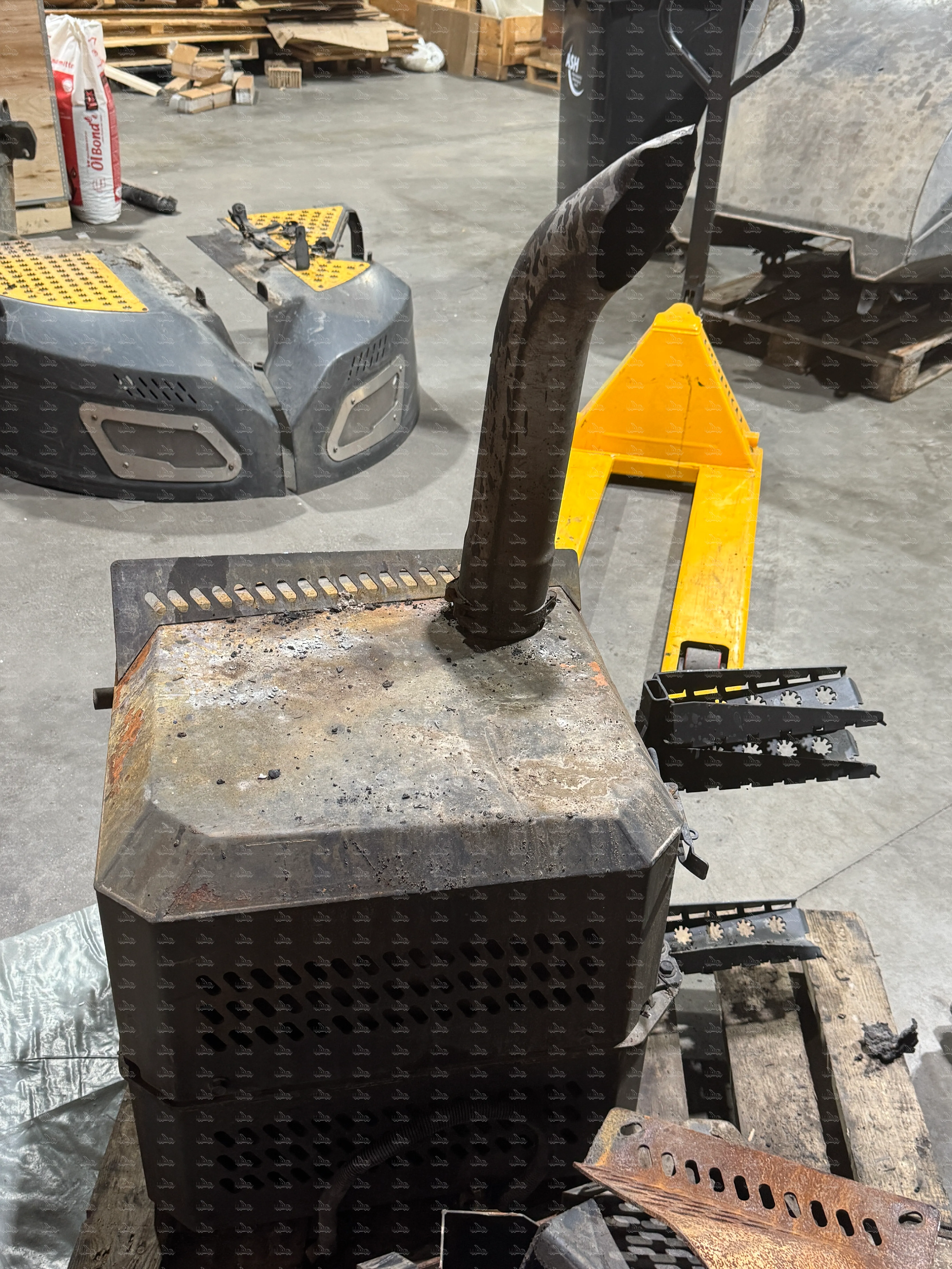 Exhaust for Ponsse Ergo Harvester