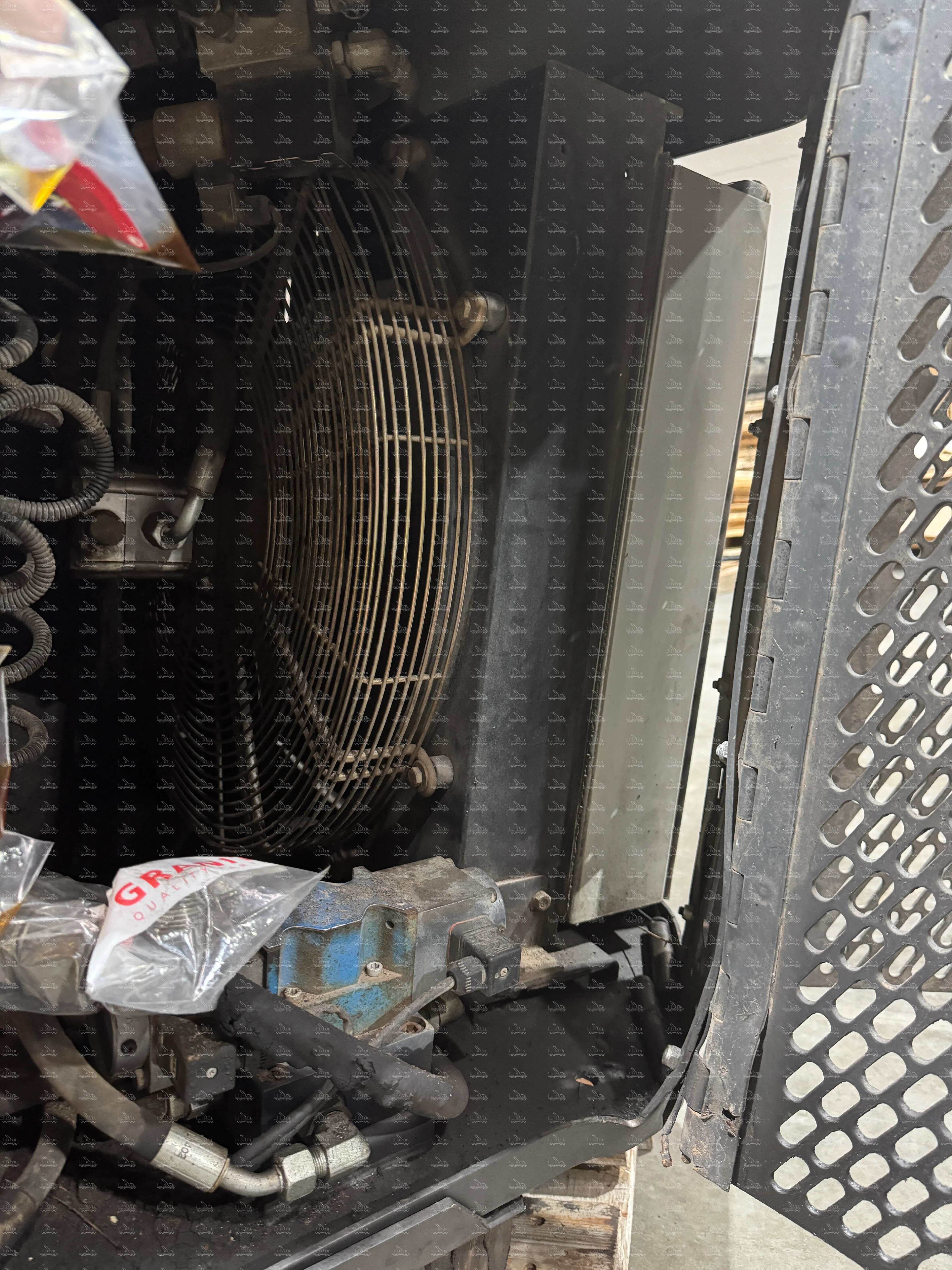Tank fuel tank with cooler for Ponsse Ergo