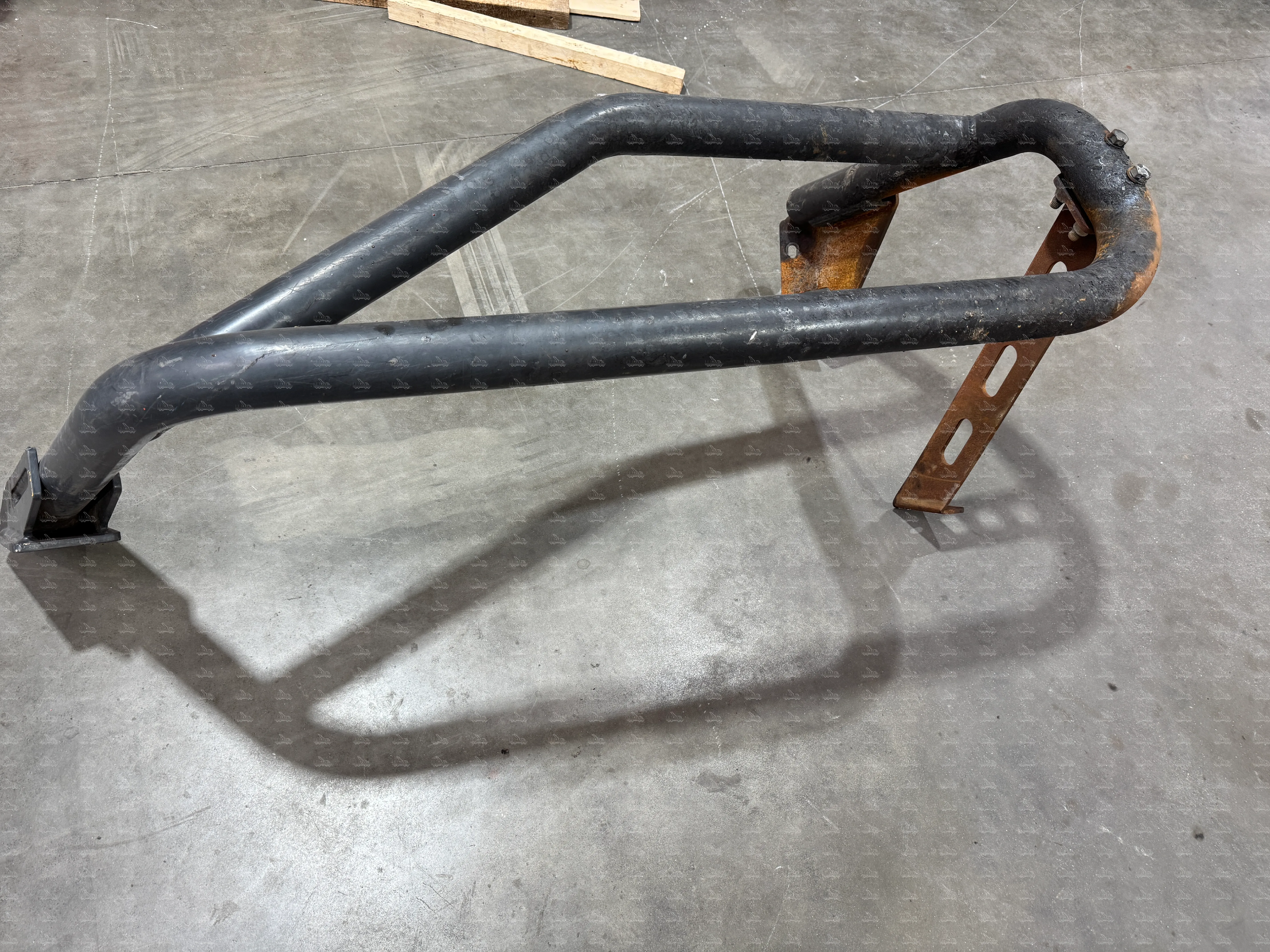 Exhaust guard for Ponsse Ergo harvester