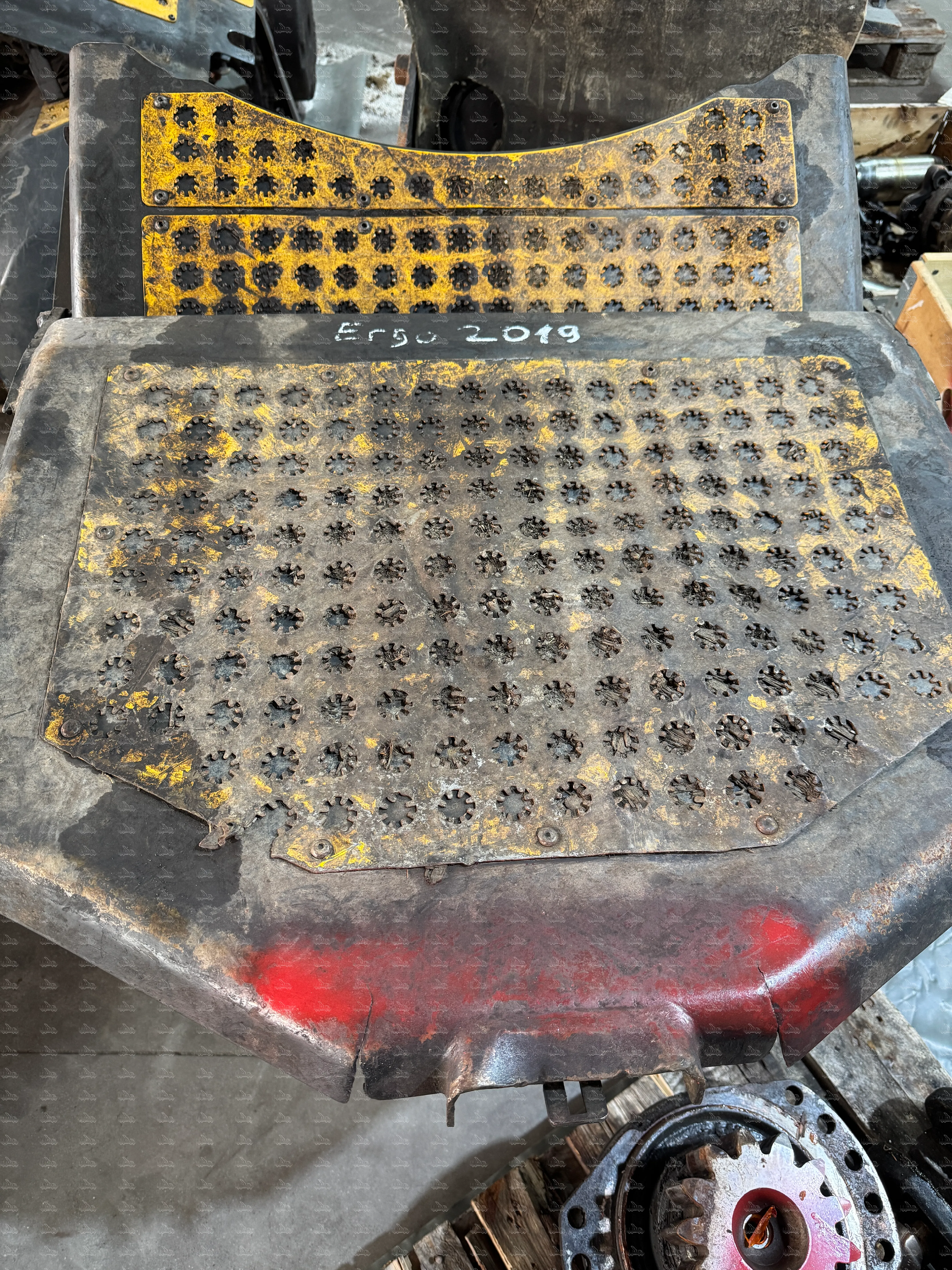 Box tool box for Ponsse Ergo