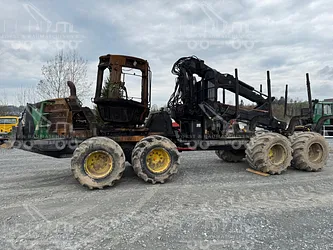 John Deere 1110E forwarder