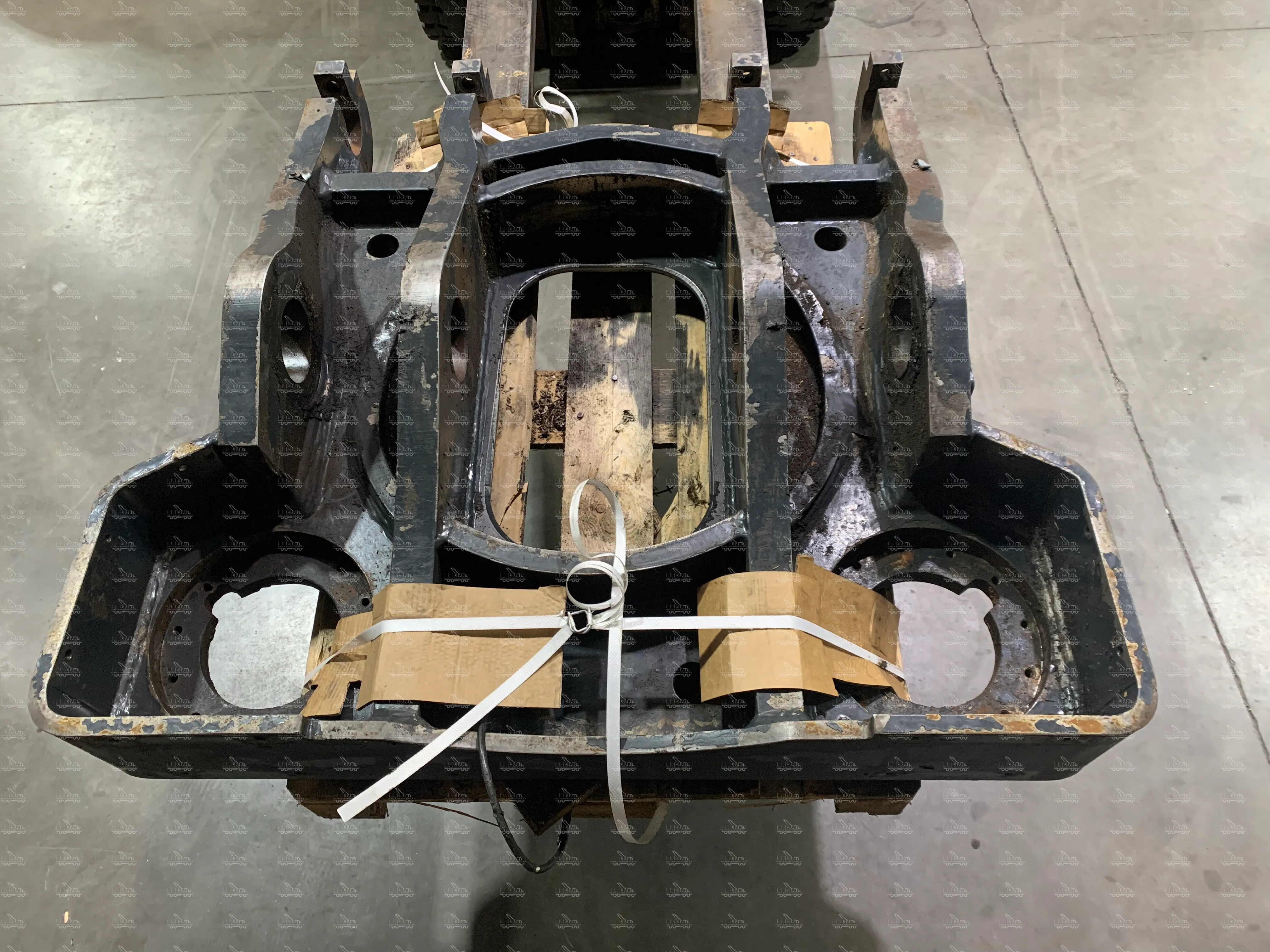 Нижнее основание стола для Ponsse Bear C6