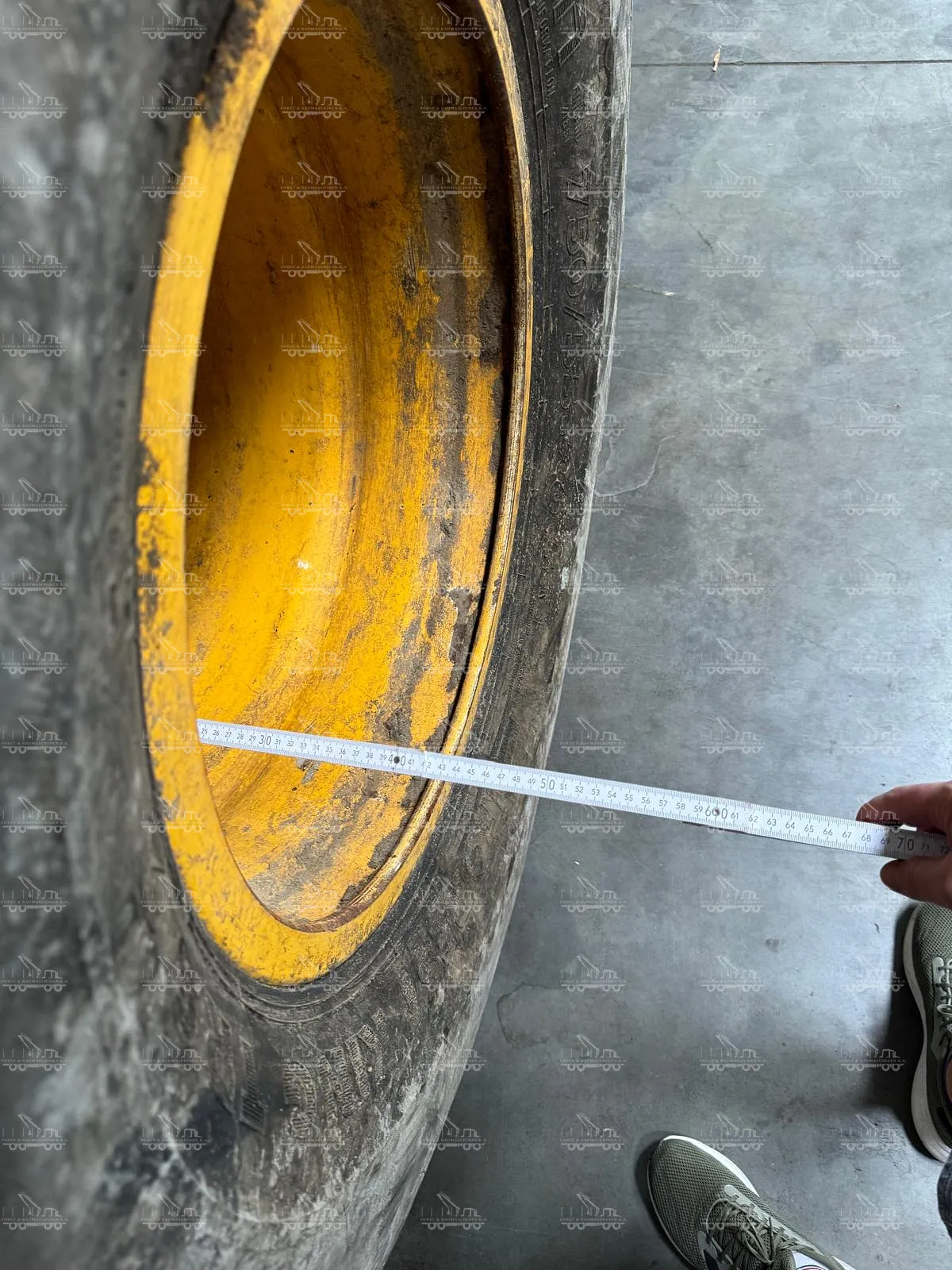 Complete wheels rims with tires for Ponsse Bear