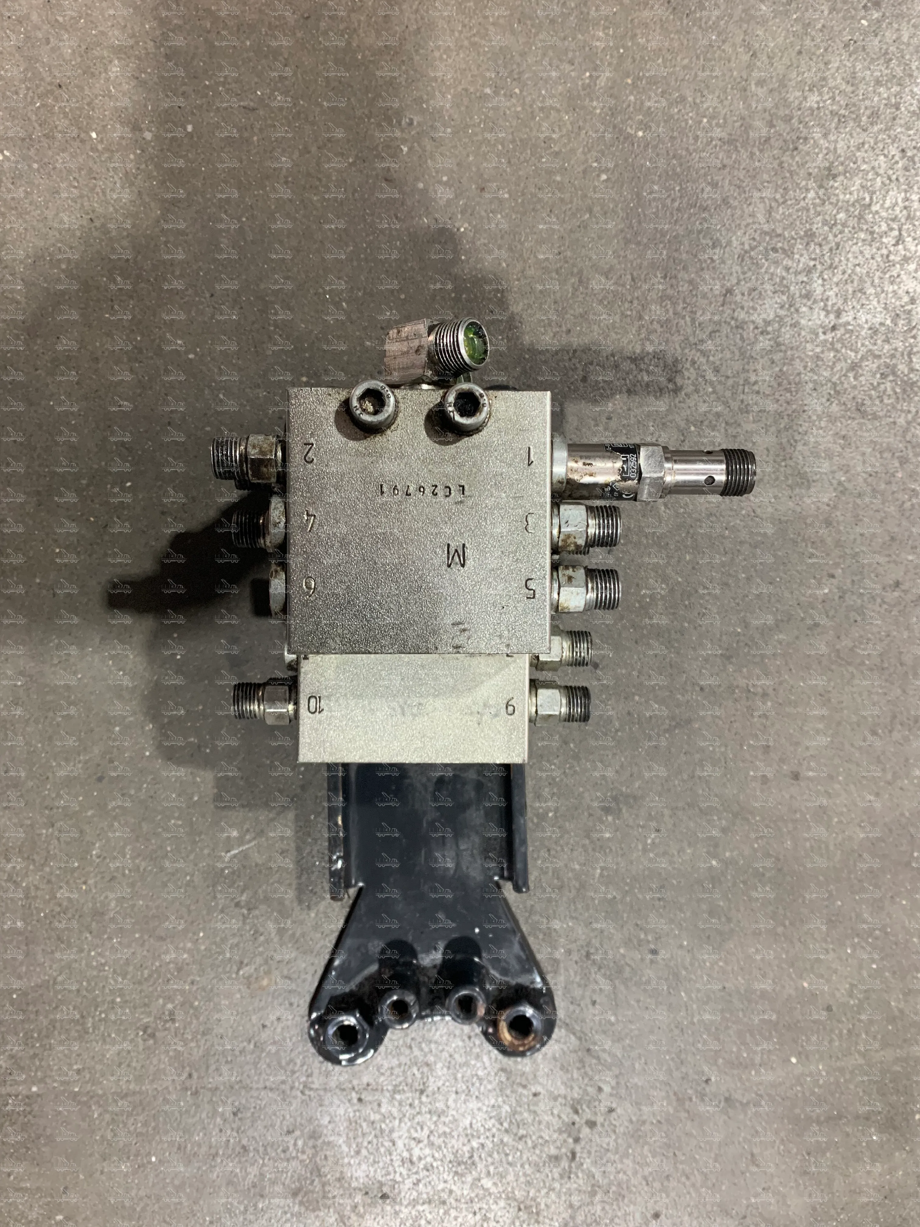 Центральный распределитель смазки SKF Lincoln для Ponsse