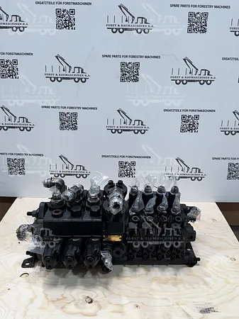 John Deere valve block F680115, F676617, F706638 crane control CF5 CF7