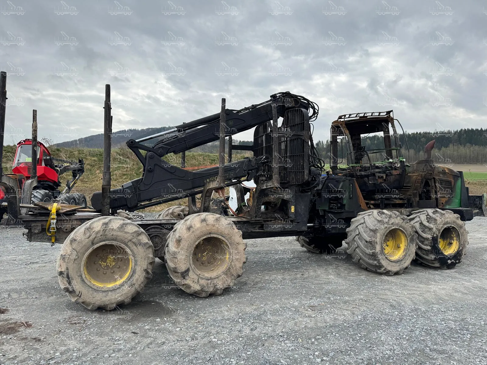 Форвардер John Deere 1110E