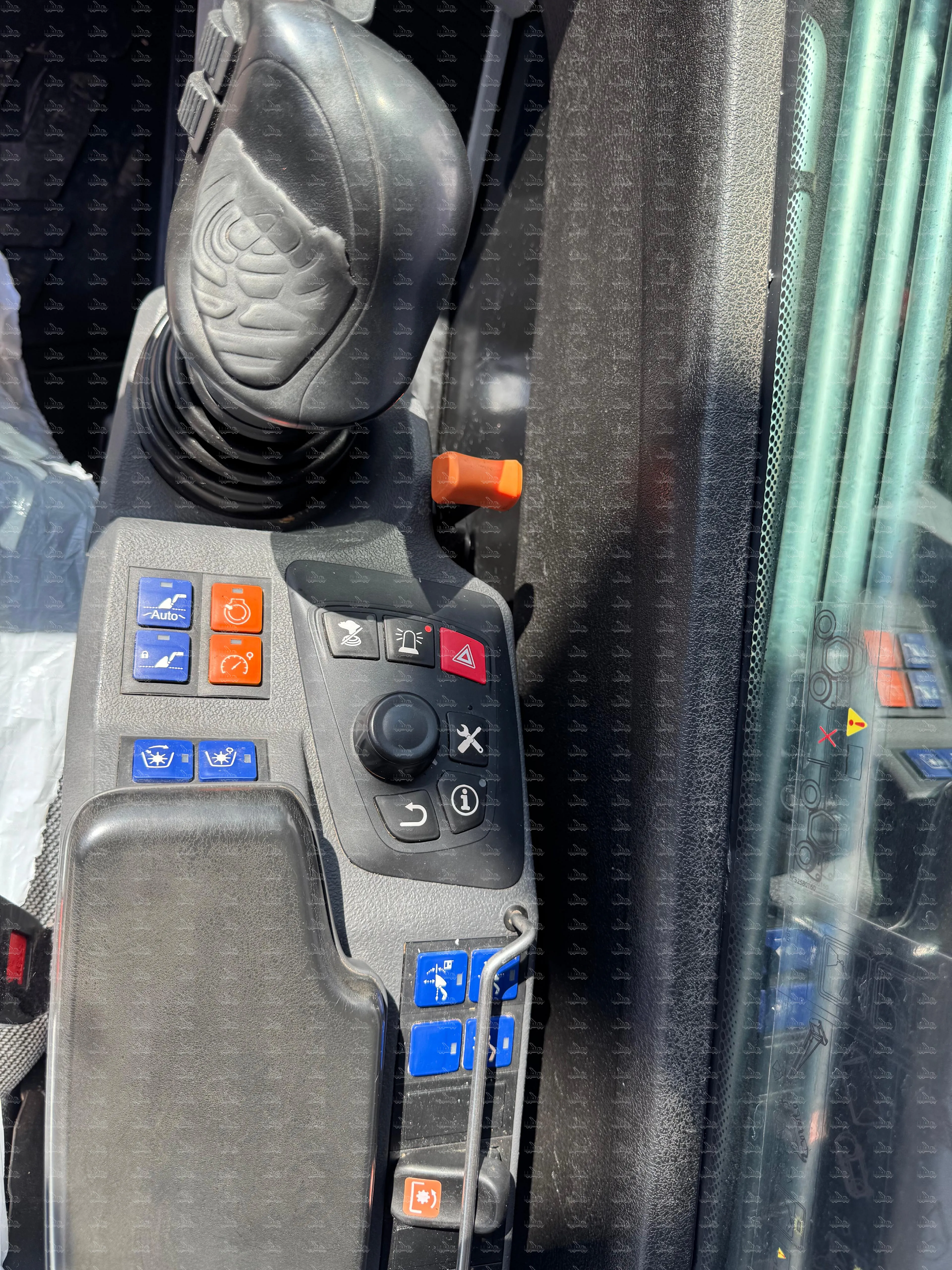 Маниту MT 741-140 V