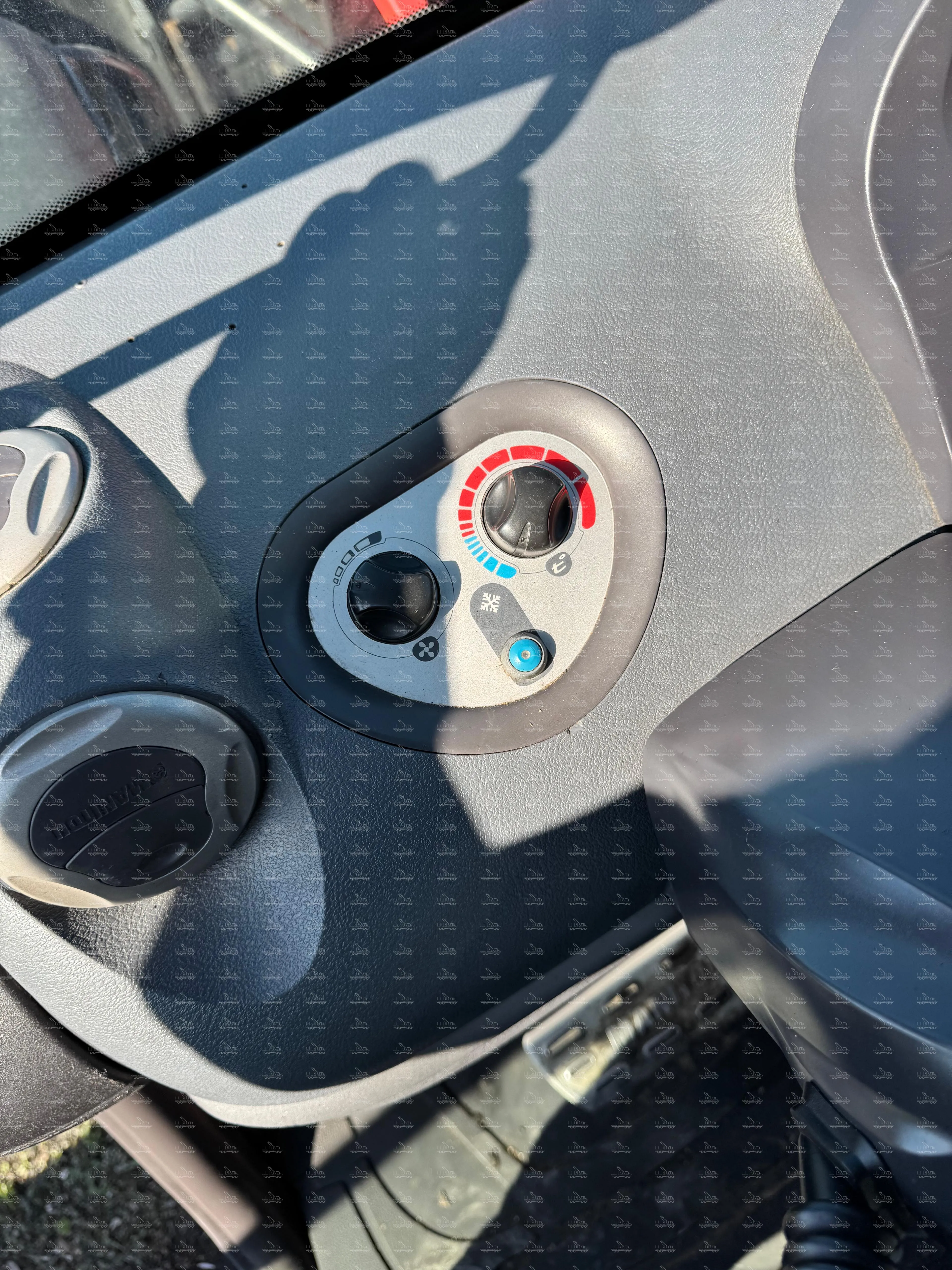 Маниту MT 840-137PS