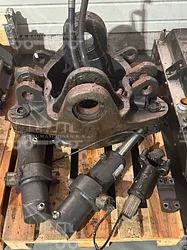 Center joint for Ponsse Bear 8W