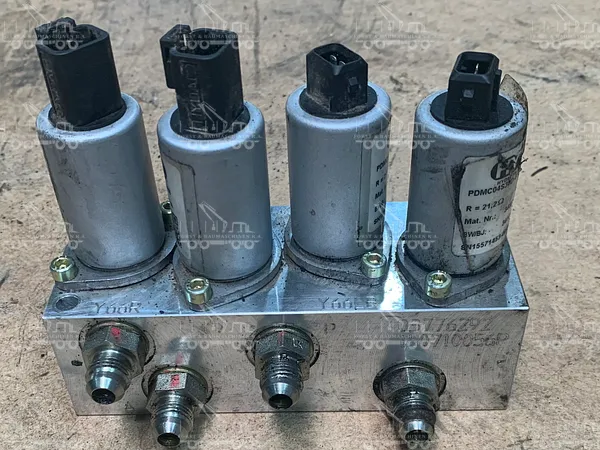 Stapelhydraulik Vorsteuerventil F680373 John Deere Pilotventil