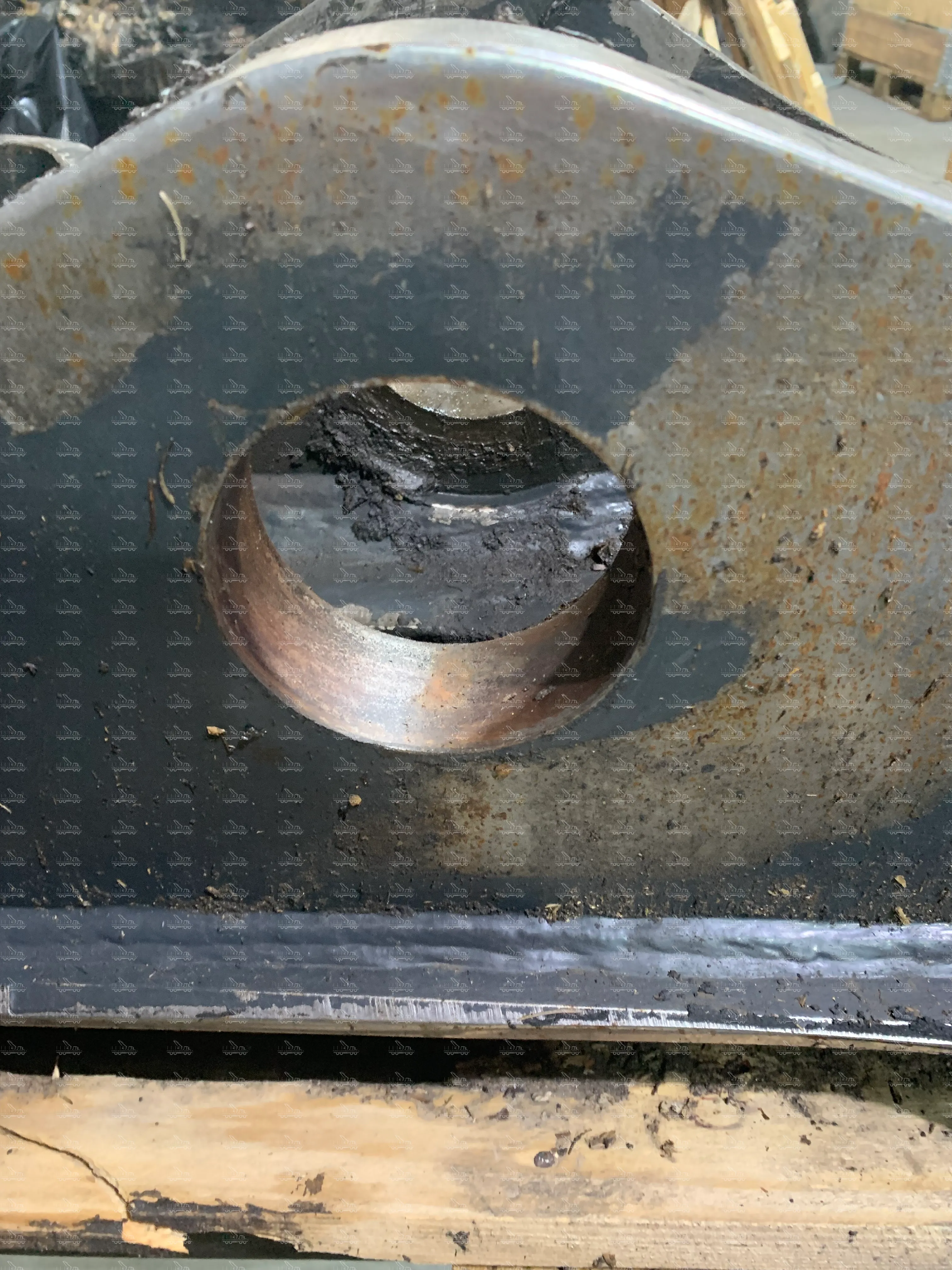 Нижнее основание стола для Ponsse Bear C6