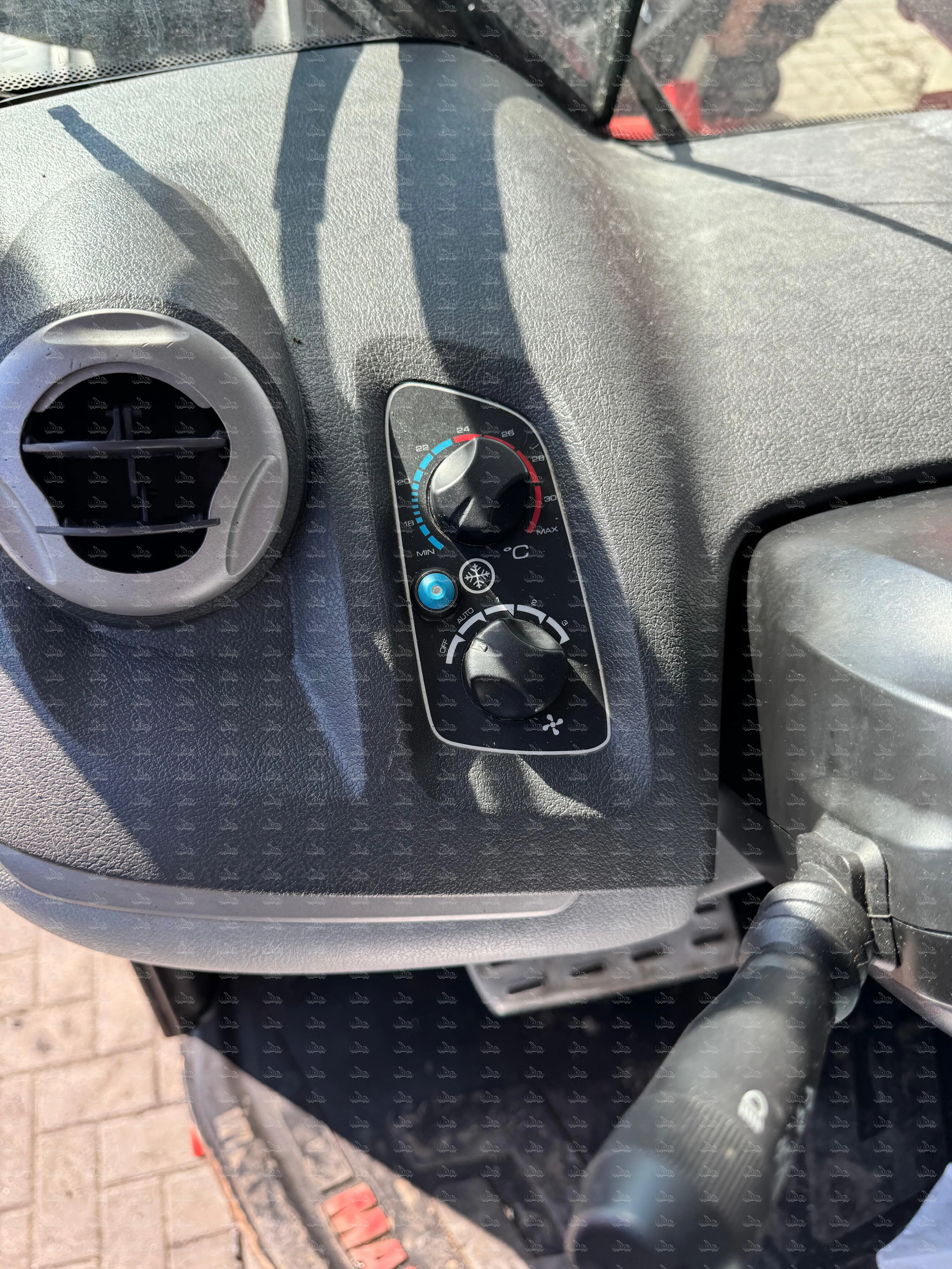 Маниту MT 741-140 V