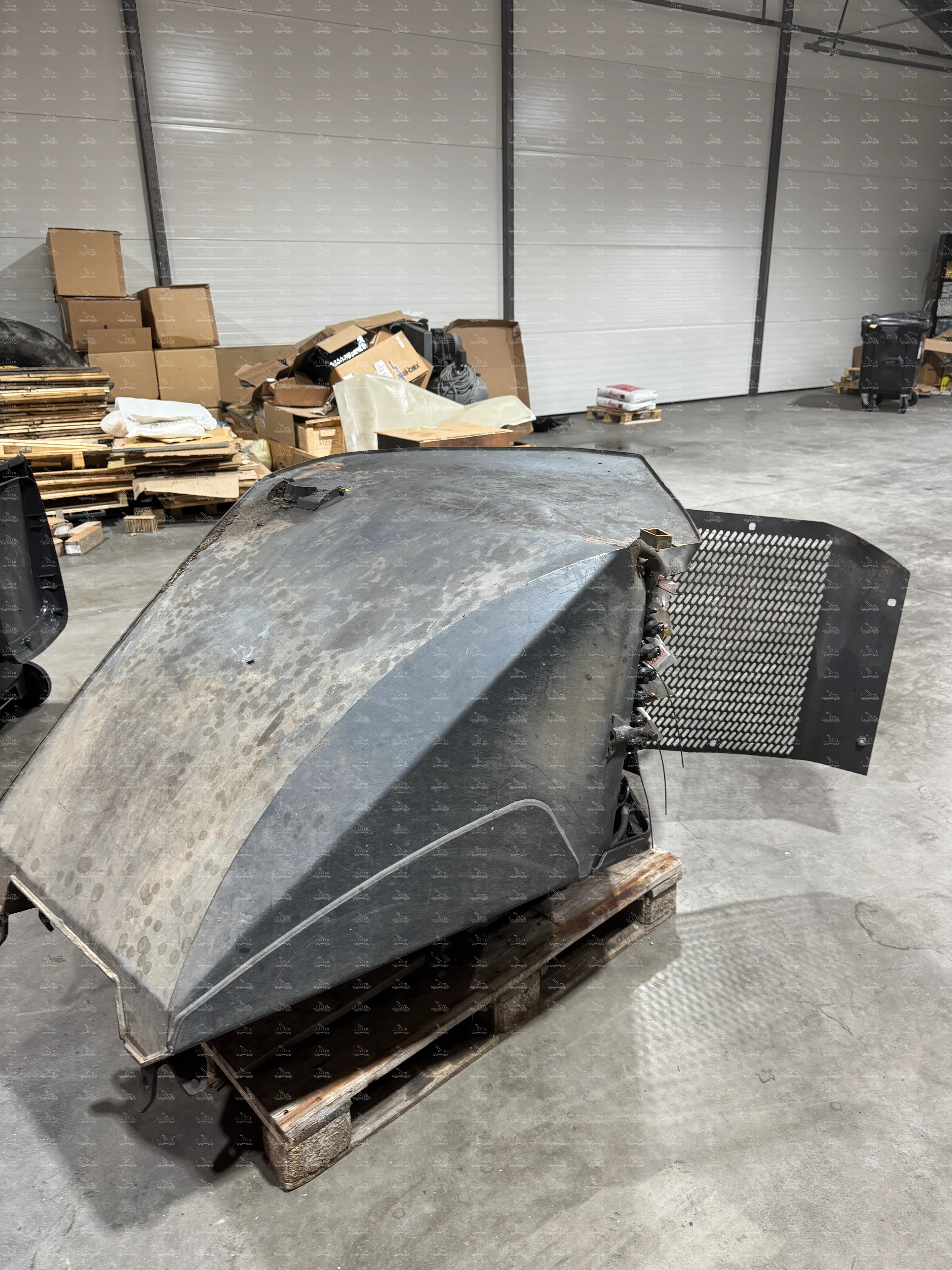 Tank fuel tank with cooler for Ponsse Ergo